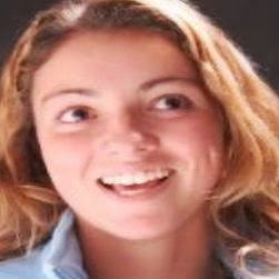 Amanda Vega Photo 10