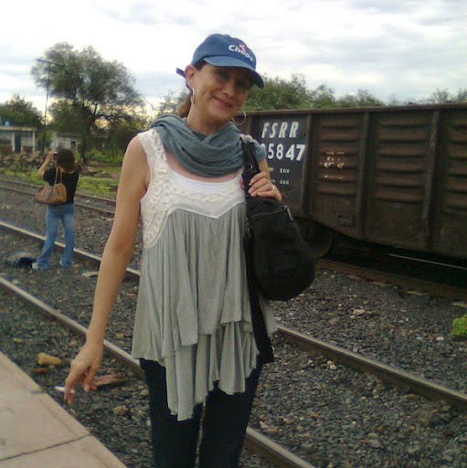 Carmen Cuellar Photo 36