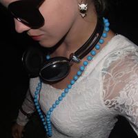 Selina Walker Photo 16