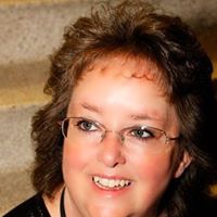 Traci Myers Photo 33