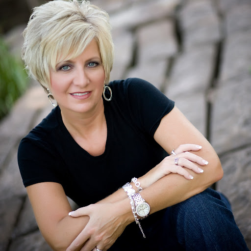Cathy Walker Photo 31