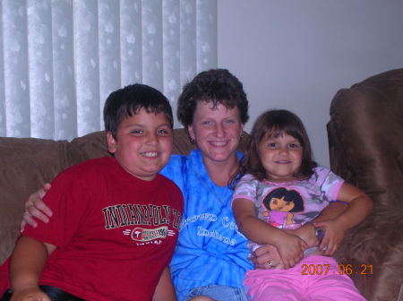 Lori Stout Photo 29