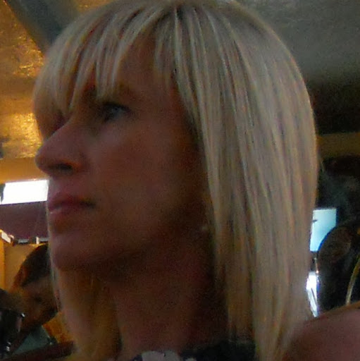 Sally Scott Photo 13