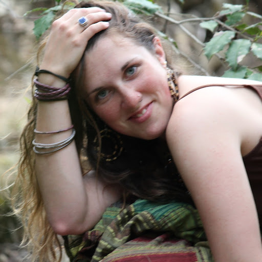 Heidi Garrett Photo 30