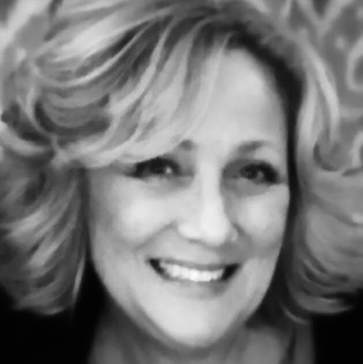 Debra Barnett Photo 27