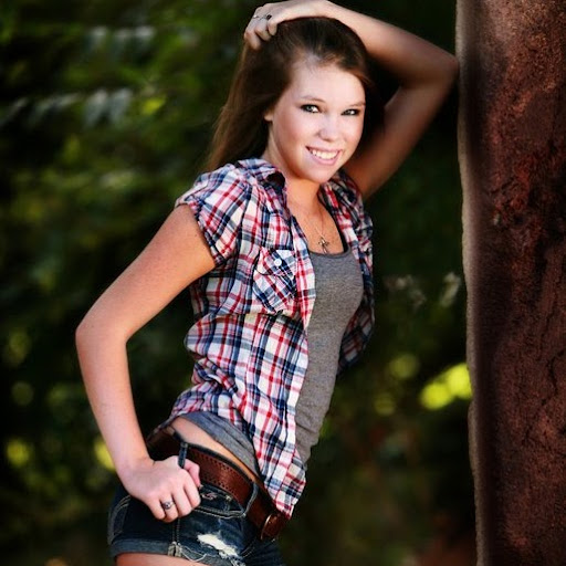 Amanda Wallace Photo 35