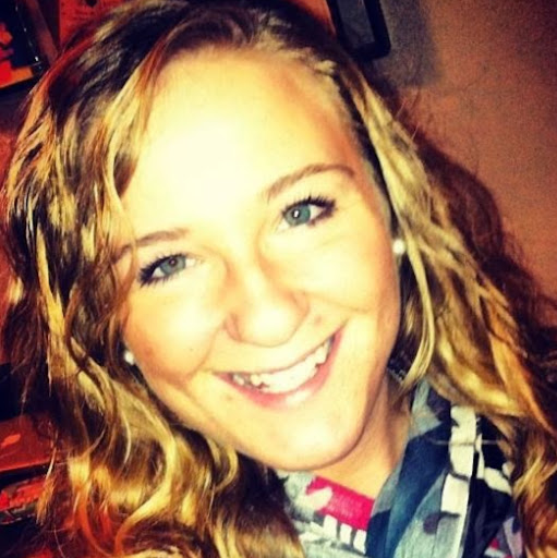 Andrea Vaughn Photo 22