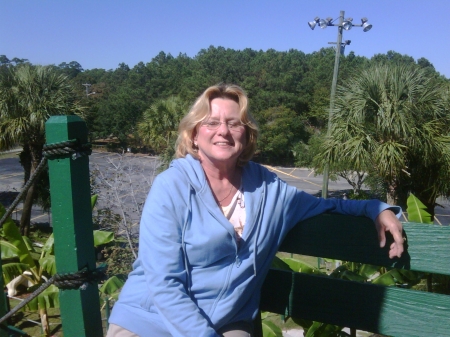 Shelly Cartwright Photo 10
