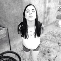 Natalie Lozano Photo 38