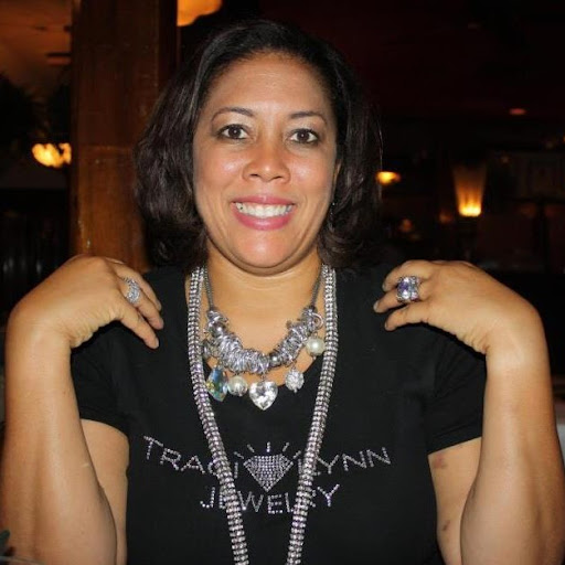 Regina Clay Photo 14