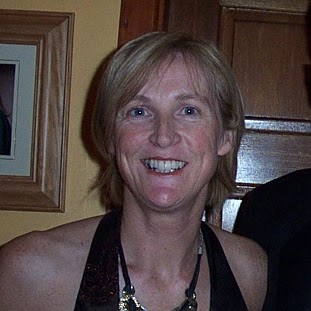 Paula Farrell Photo 33