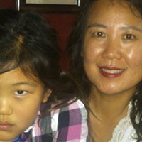 Ling Zhou Photo 25