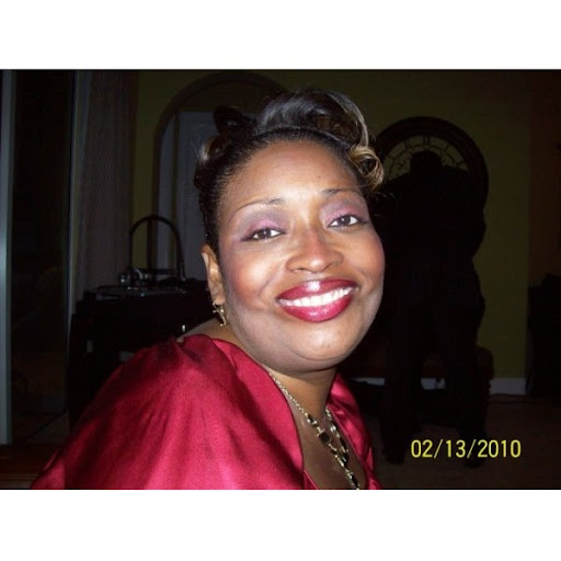 Karen Hennessy Photo 12
