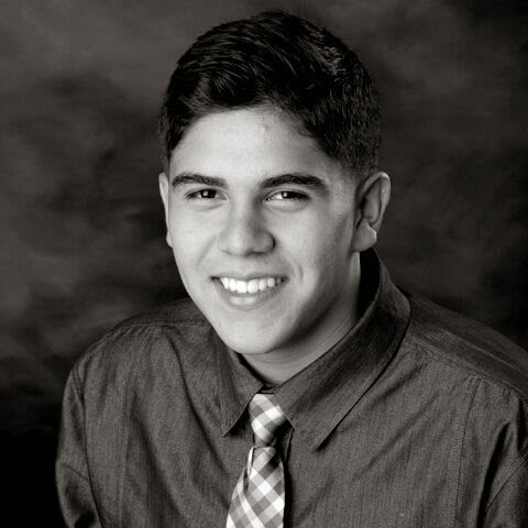 Steven Robles Photo 41