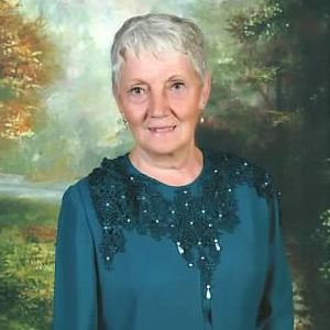 Beverly Larson Photo 37
