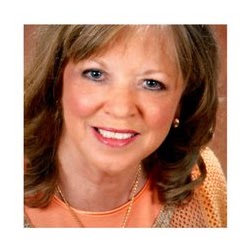 Colleen Lyons Photo 32