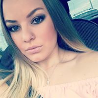 Nicole Banks Photo 36
