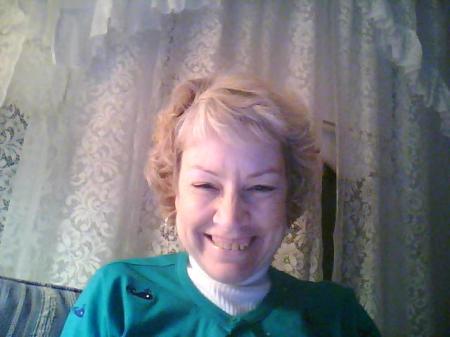 Ann Thomas Photo 22