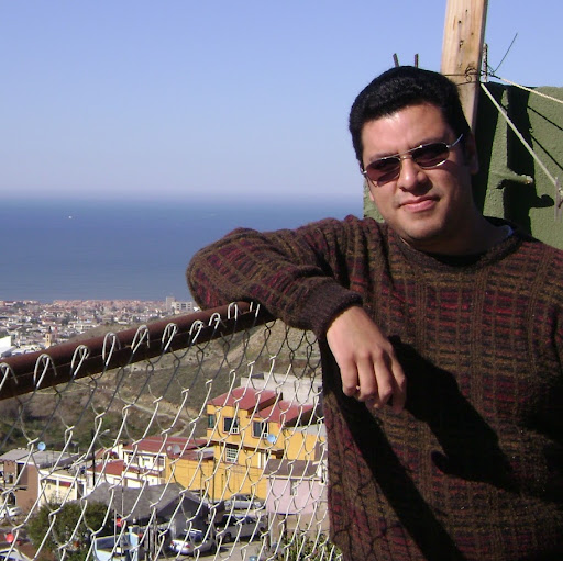 Gerardo Rivas Photo 31