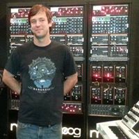 Jeremy Hefner Photo 34