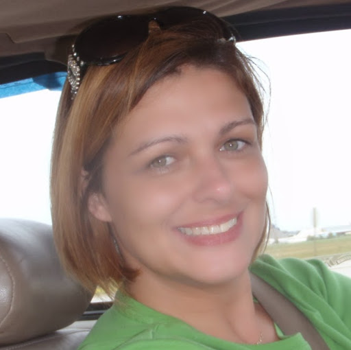 Lori Ryan Photo 4