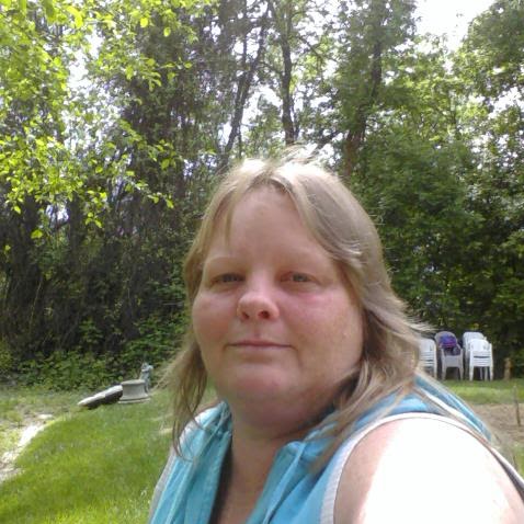 Leah Sayers Photo 10