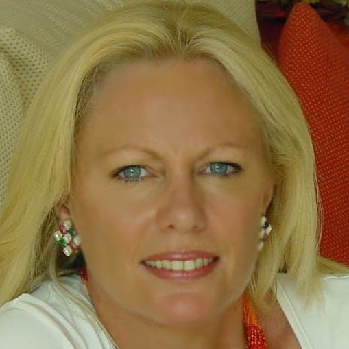 Jane Dooley Photo 30