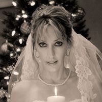 Michelle Crowley Photo 20