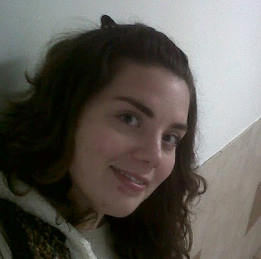 Danielle Cook Photo 34