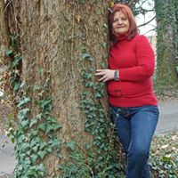 Elaine Hamilton Photo 14