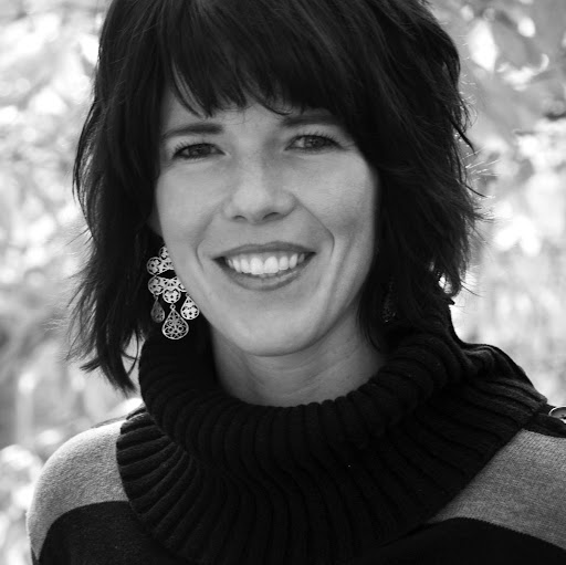 Jennifer Pierson Photo 28