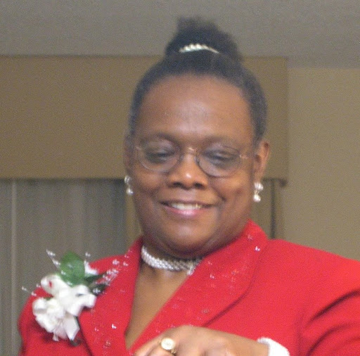 Cassandra Perry Photo 26