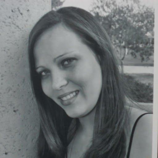 Amanda Tuttle Photo 16