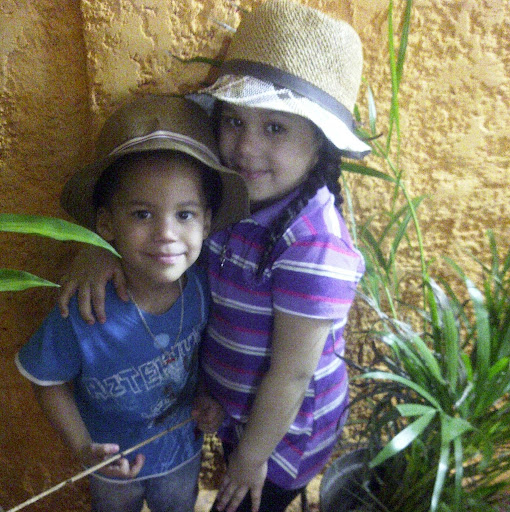 Robert Marquez Photo 43