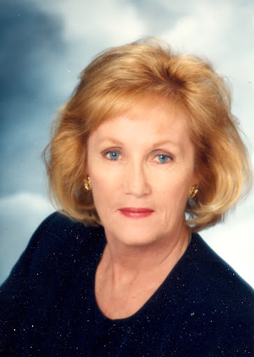 Kathryn Courtney Photo 26