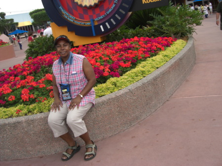 Yvonne Williams Photo 31