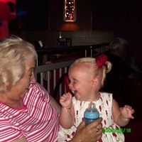 Ellen Heard Photo 14