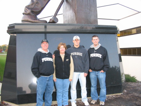 Julie Sellers Photo 33