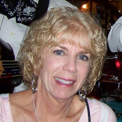 Elaine Simons Photo 7