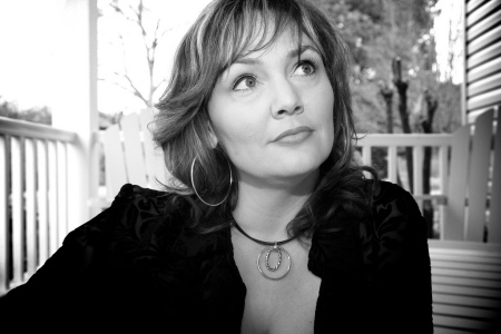 Jennifer Randall Photo 9