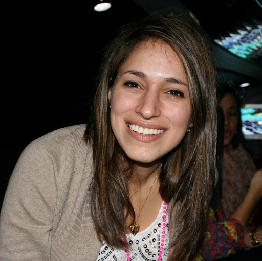 Veronica Contreras Photo 13