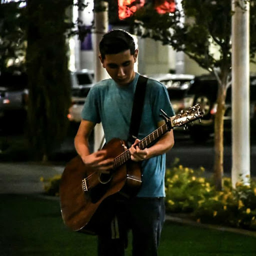 Ronald Ramirez Photo 54
