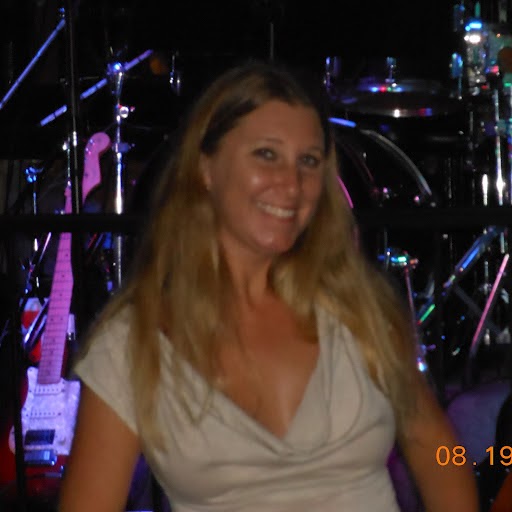 Rebecca Dennis Photo 18