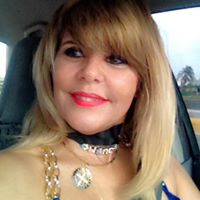 Elizabeth Duran Photo 17