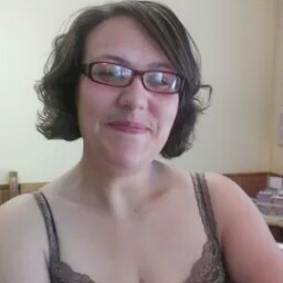 Rebecca Robinson Photo 18
