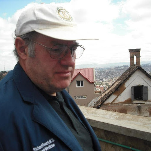 Richard Roach Photo 46