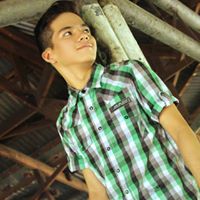 Christian Estrada Photo 43