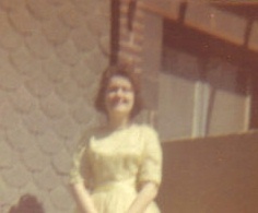 Helen Ward Photo 21