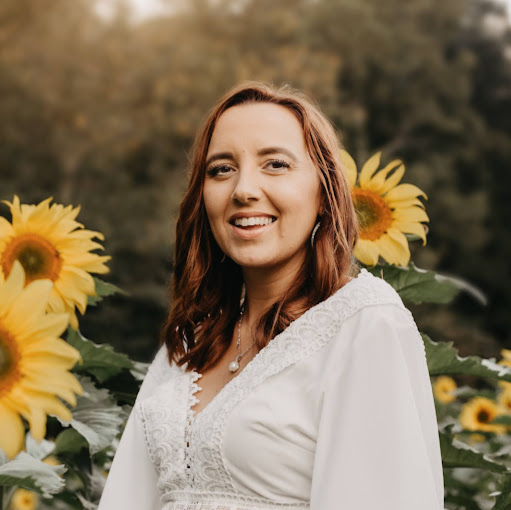 Anna Fogle Photo 15