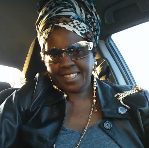 Gloria Watts Photo 10